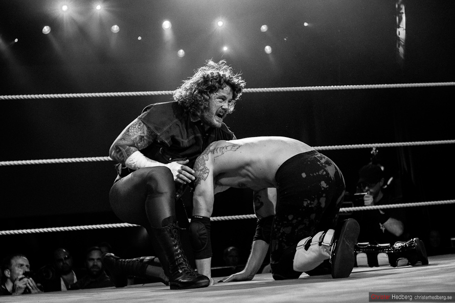 GBG Wrestling: Conny Mejsel vs. Doppelgangster. Photo: Christer Hedberg | christerhedberg.se