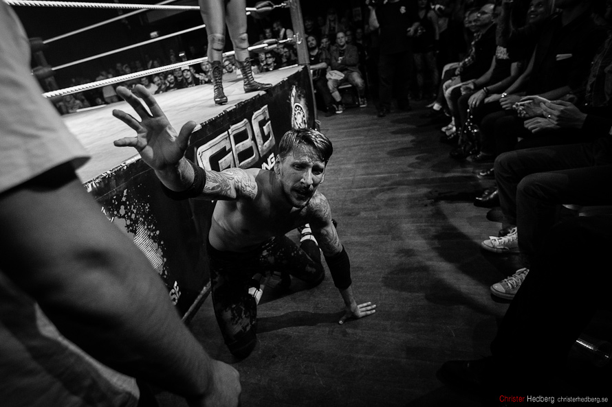 GBG Wrestling: Conny Mejsel vs. Doppelgangster. Photo: Christer Hedberg | christerhedberg.se